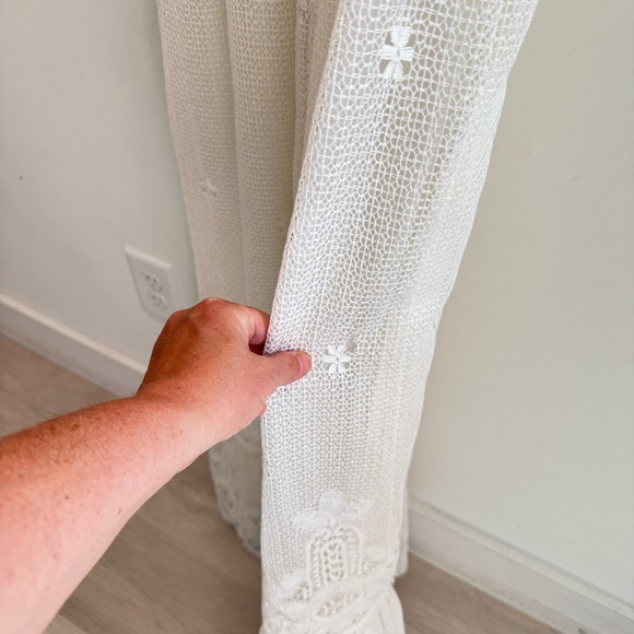 Vintage Bohemian Handmade Crochet Lace Puff Sleeve Wedding Dress XS - Picture 10 of 10